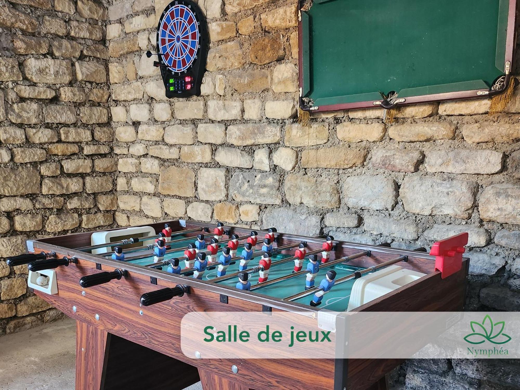Logement Cocooning 2-4 Personnes Avec Salle De Jeux Chemery-Chehery ภายนอก รูปภาพ